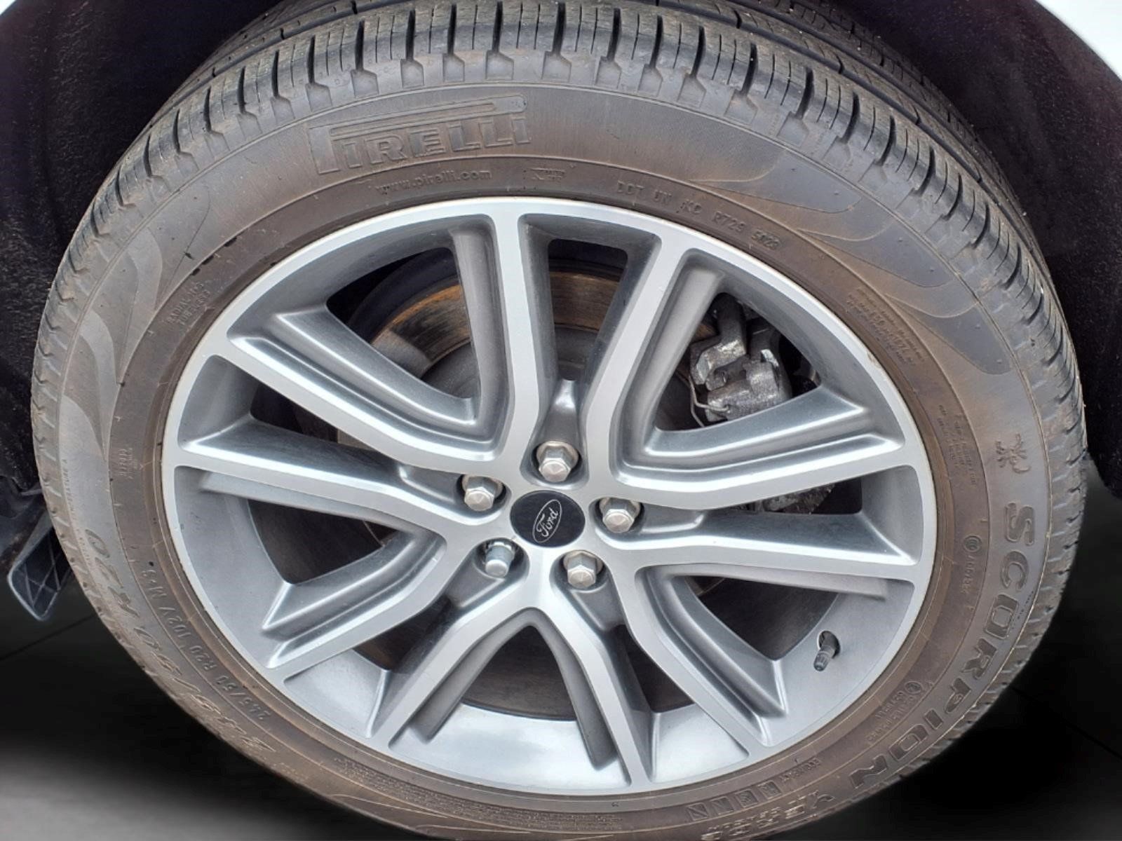 Certified 2024 Ford Edge Titanium AWD/4WD image 8