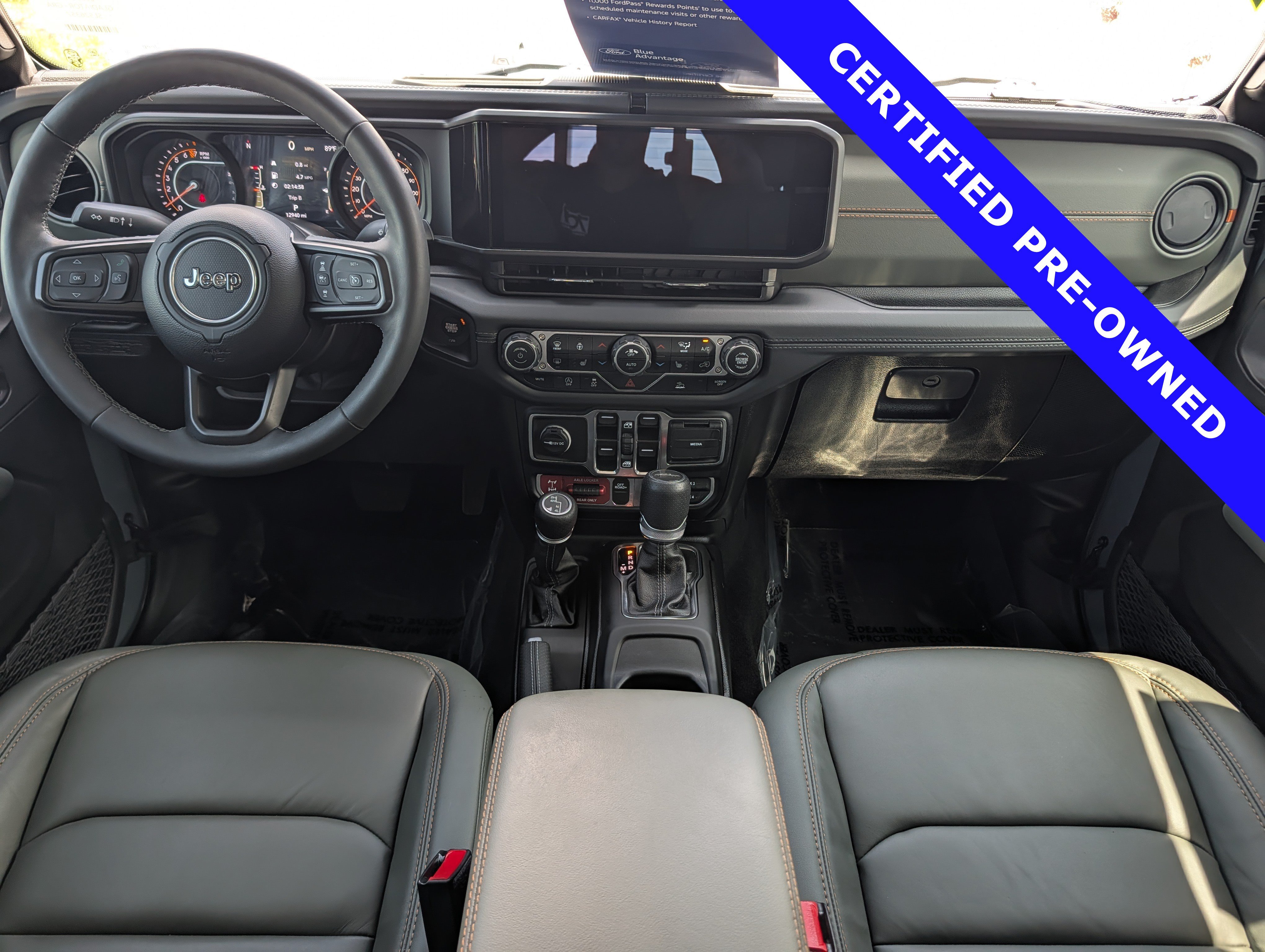 Used 2025 Jeep Gladiator Mojave w/ Convenience Group AWD/4WD image 23