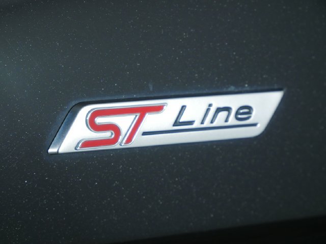 Certified 2022 Ford Edge ST-Line w/ Class II Trailer Tow Package AWD/4WD image 11