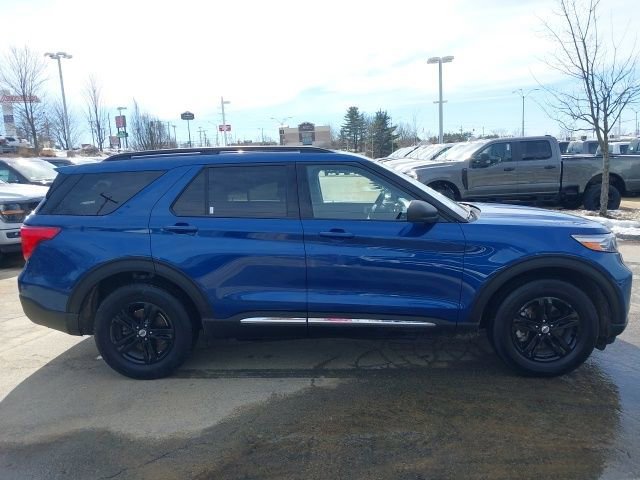 Certified 2022 Ford Explorer XLT w/ Equipment Group 202A image 2