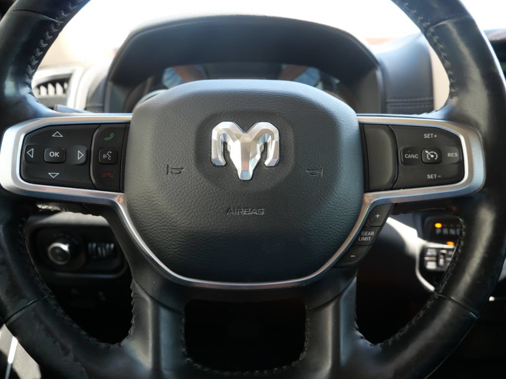 Used 2020 RAM 1500 Laramie AWD/4WD image 27
