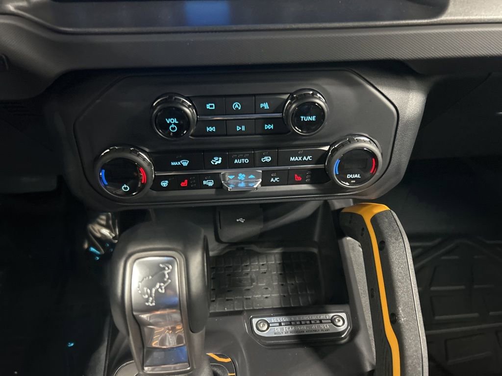 Certified 2024 Ford Bronco Badlands AWD/4WD image 17