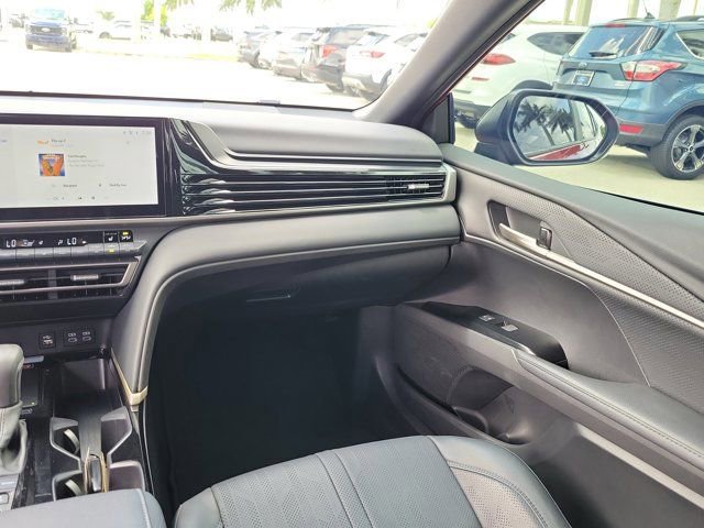 Used 2025 Toyota Camry XSE FWD image 21