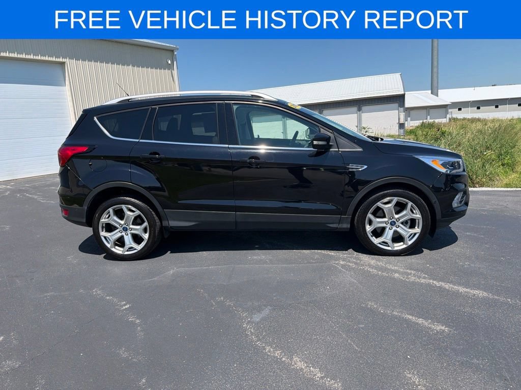 Certified 2019 Ford Escape Titanium AWD/4WD image 3