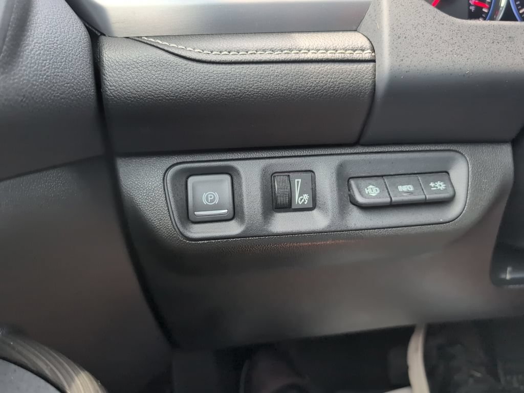 Used 2022 GMC Acadia SLT w/ Elevation Edition FWD image 28