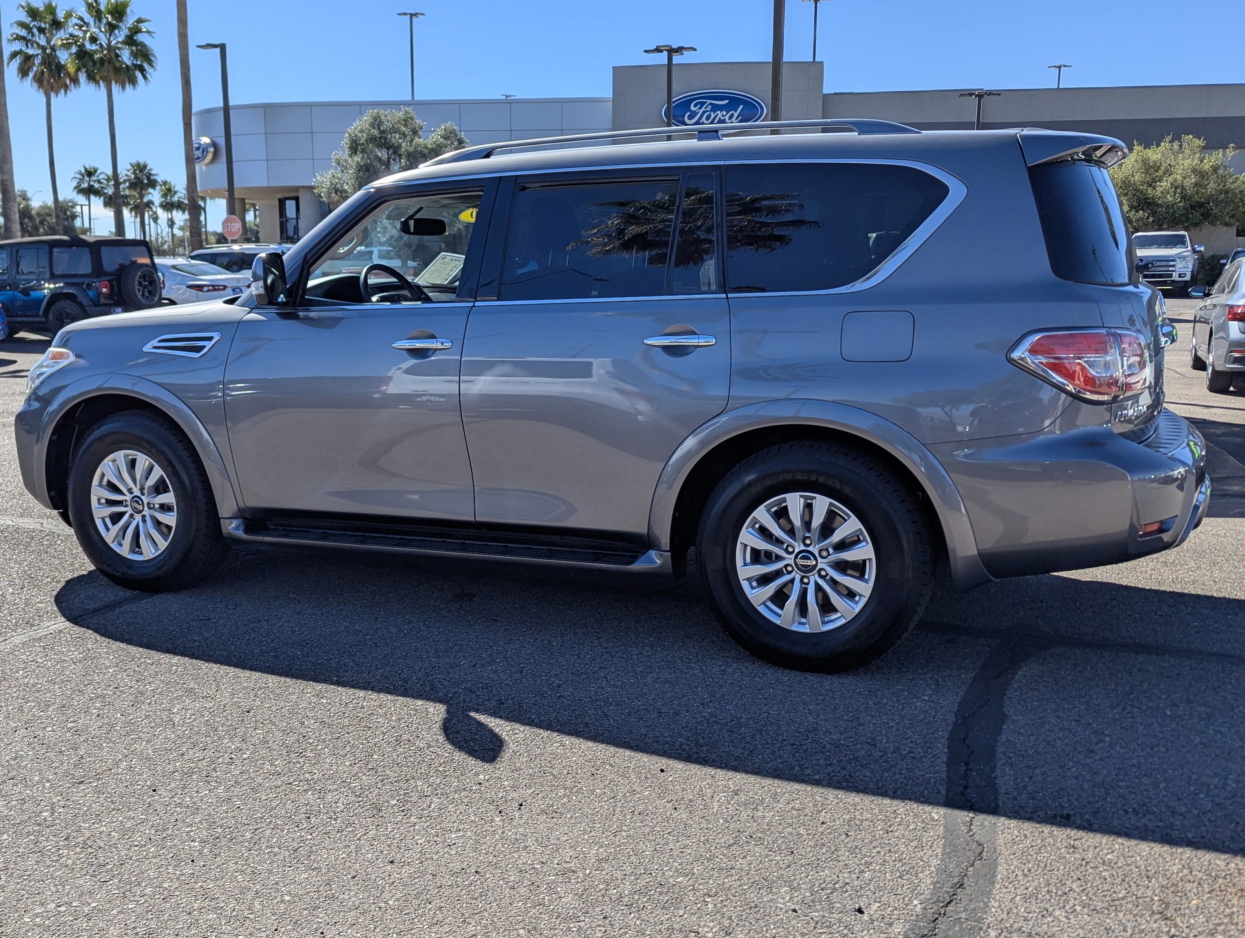 Used 2020 Nissan Armada SV w/ Driver Package image 2