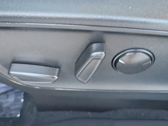 Certified 2022 Ford Escape Titanium w/ Titanium Premium Package image 24