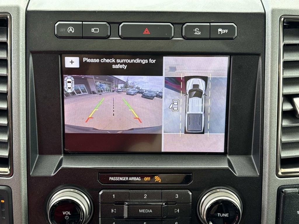 Certified 2019 Ford F150 Raptor w/ Equipment Group 802A Luxury image 28