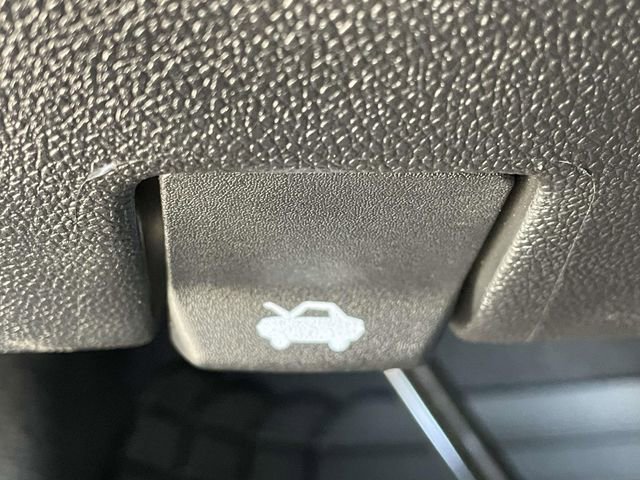 Used 2021 GMC Sierra 1500 SLE RWD image 16