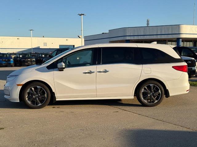 Used 2024 Honda Odyssey Elite image 2