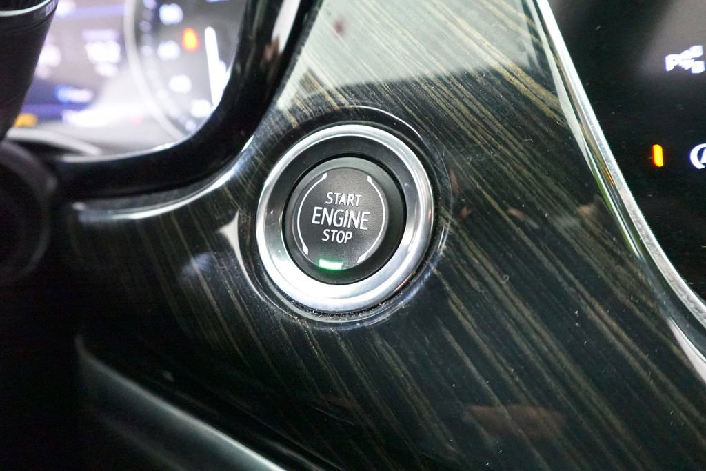 Used 2020 Cadillac XT6 Premium Luxury image 23