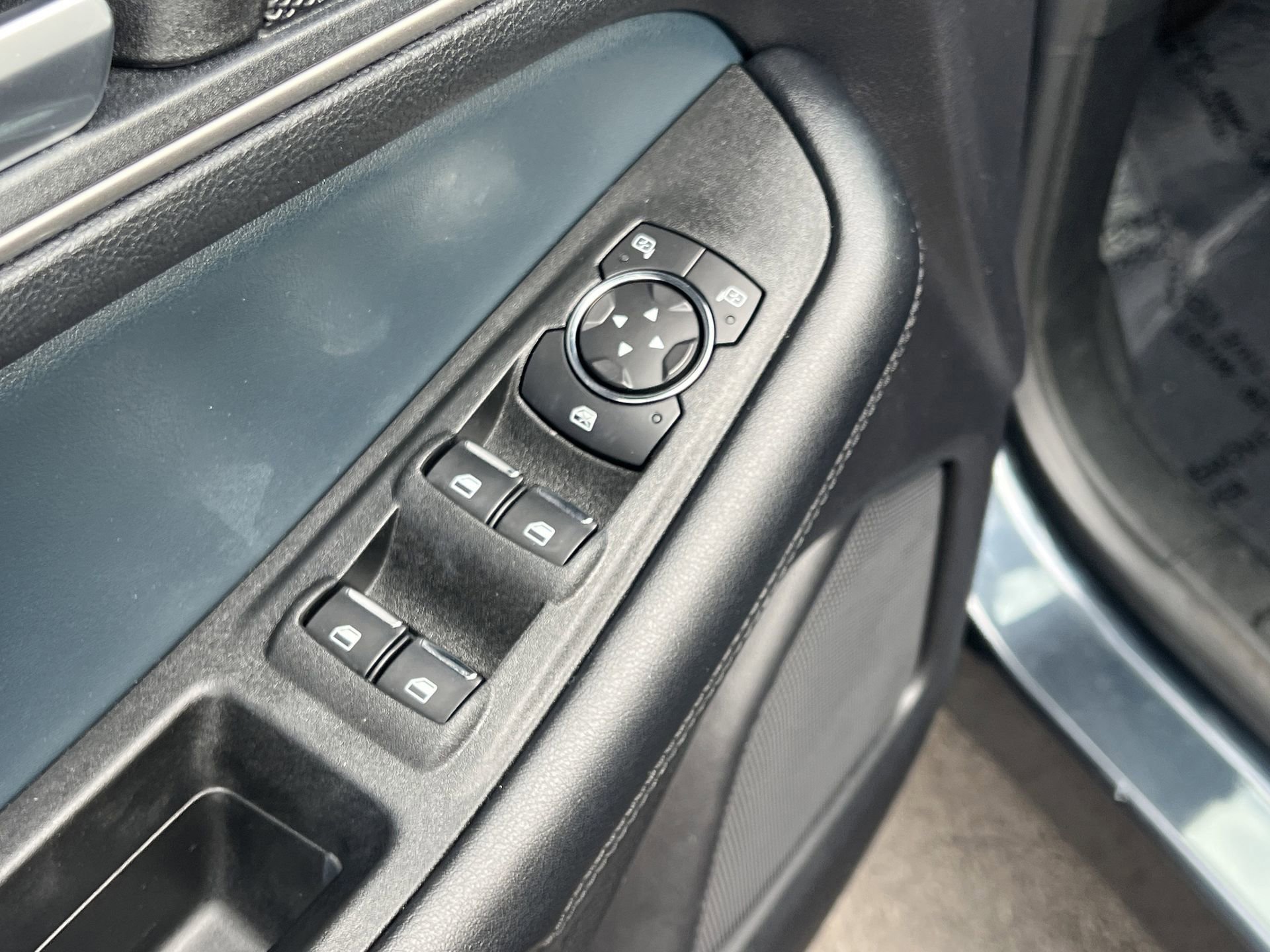 Certified 2022 Ford Edge SEL w/ Sport Appearance Package image 24