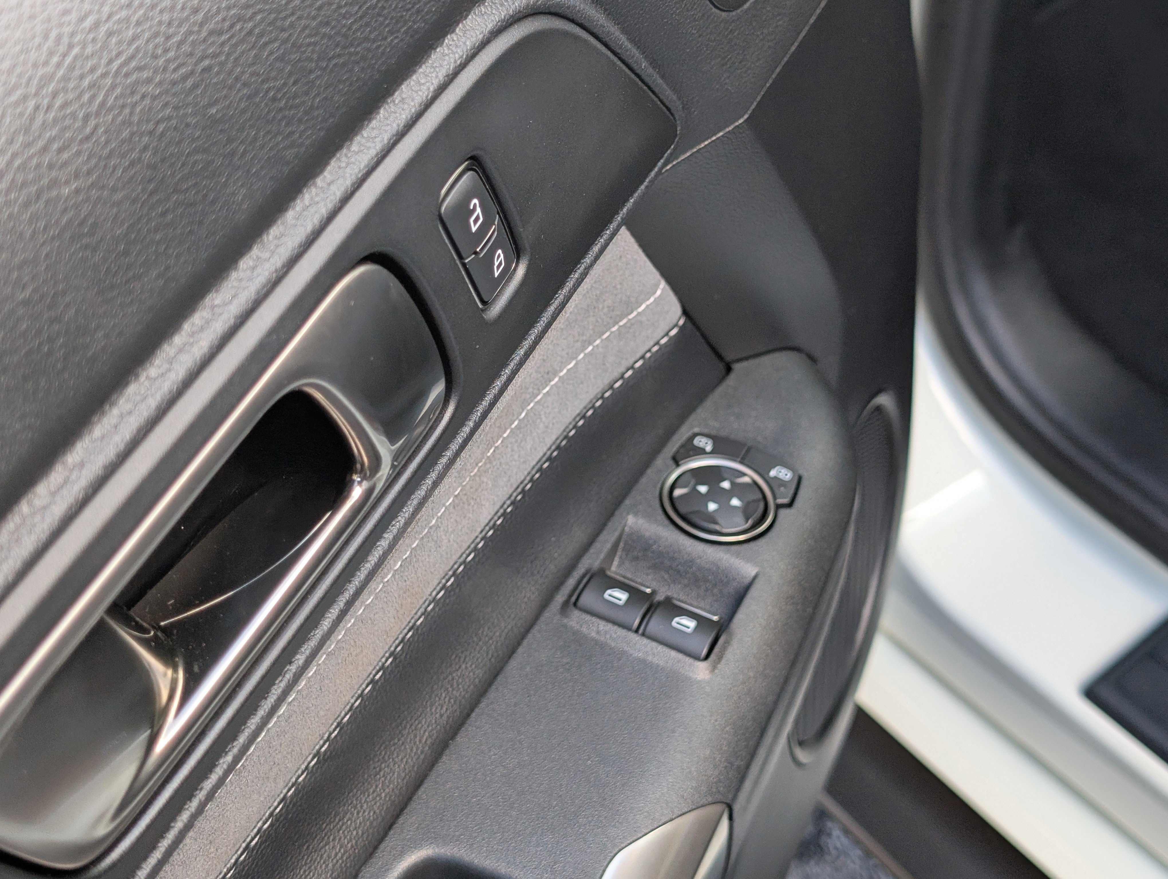 Certified 2020 Ford Mustang Shelby GT350 w/ Technology Package image 17