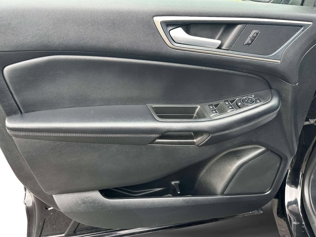 Certified 2024 Ford Edge SEL w/ Convenience Package AWD/4WD image 9