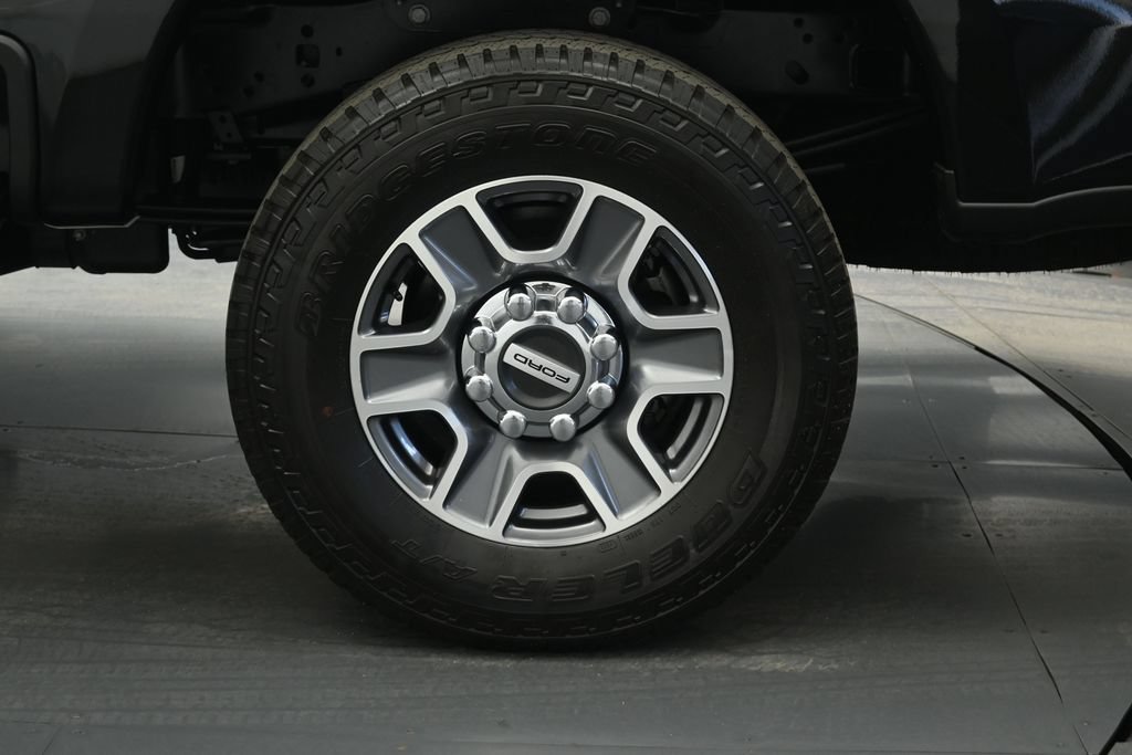 Certified 2025 Ford F250 Lariat AWD/4WD image 21