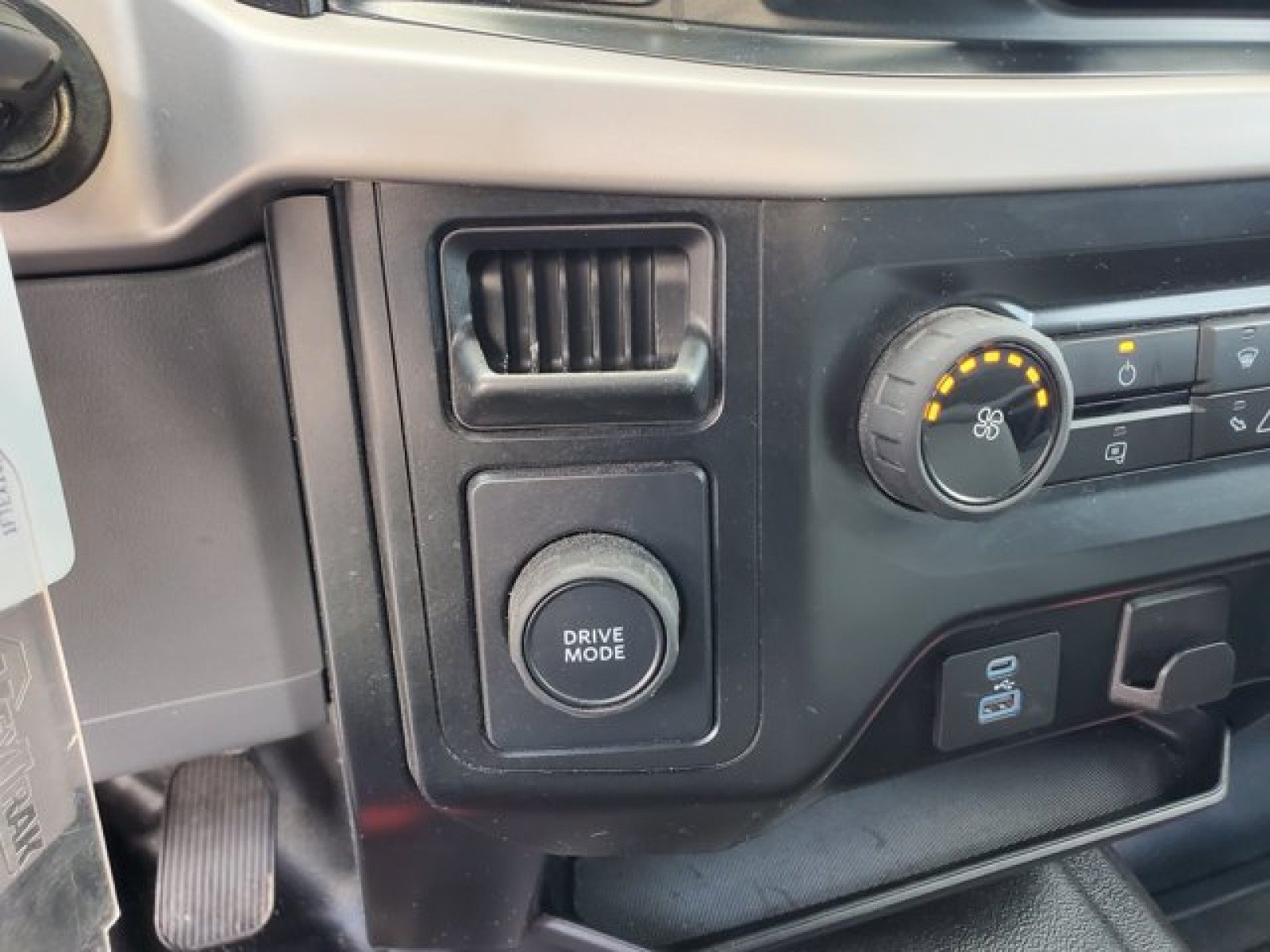 Certified 2023 Ford F150 XL RWD image 22