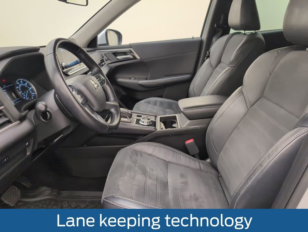 Used 2022 Mitsubishi Outlander SE image 10