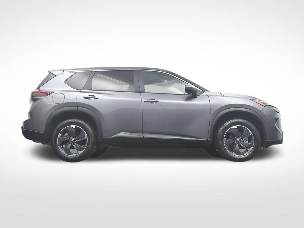 Used 2025 Nissan Rogue SV FWD image 46