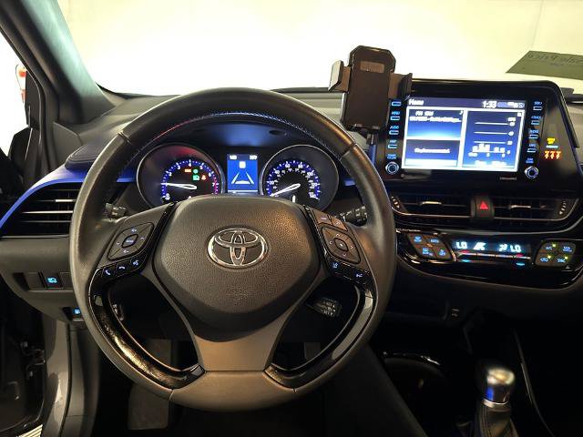 Used 2021 Toyota C-HR XLE FWD image 5
