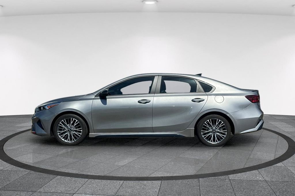 Used 2024 Kia Forte GT-Line FWD image 9