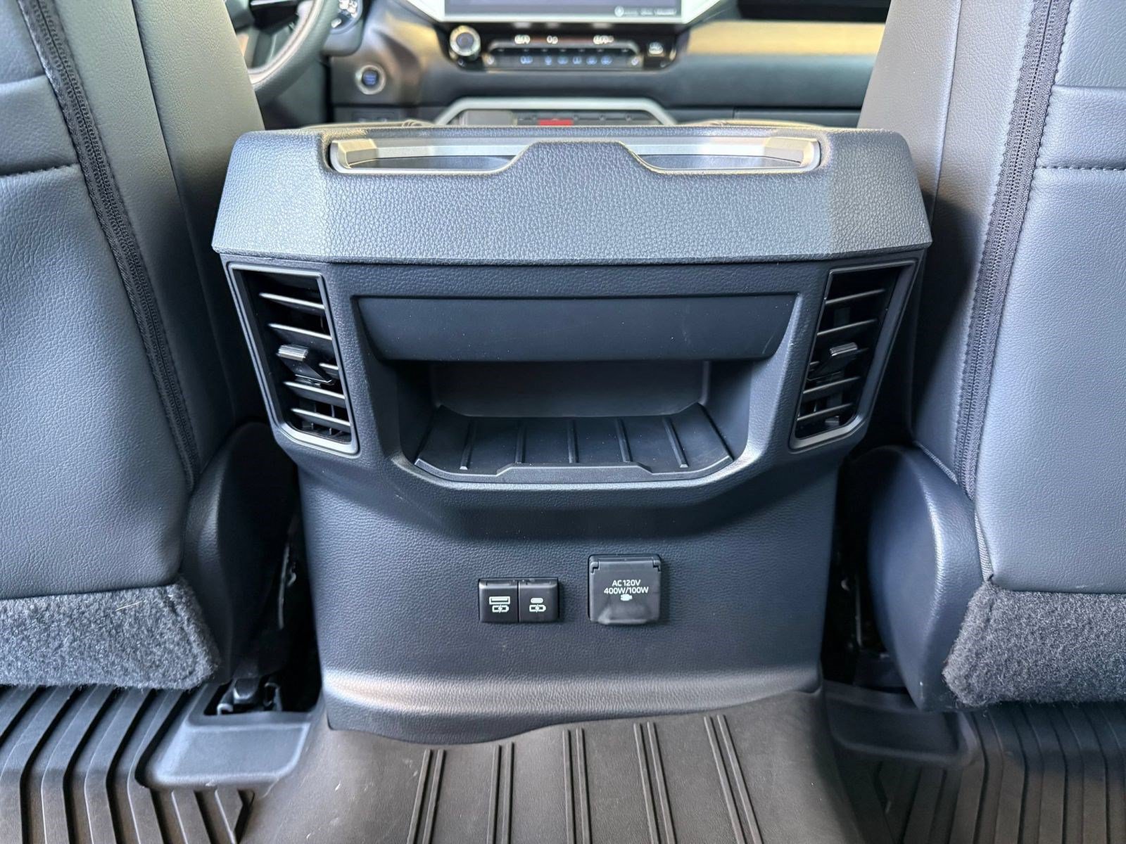 Used 2024 Toyota Tundra SR5 w/ SR5 Premium Package AWD/4WD image 31