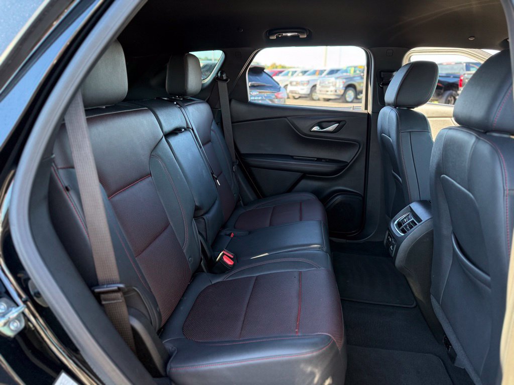 Used 2025 Chevrolet Blazer RS FWD image 14