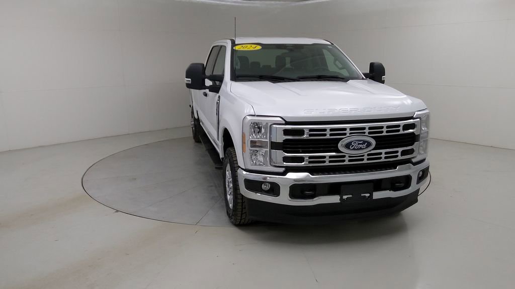 Certified 2024 Ford F350 XLT AWD/4WD image 9