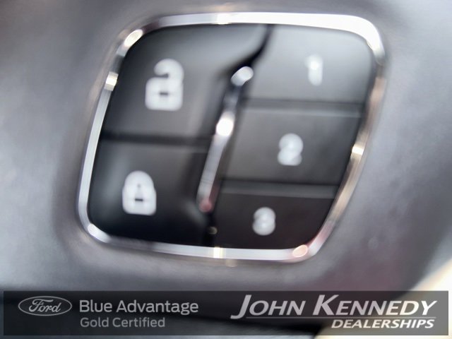 Certified 2023 Ford Expedition Limited image 18