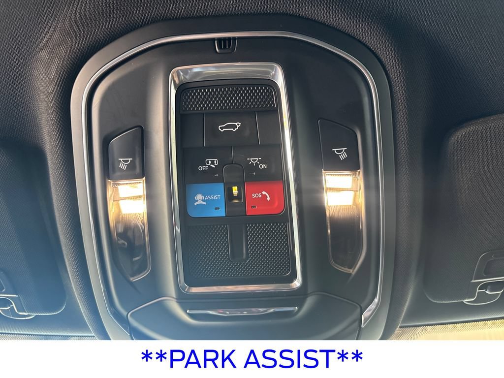 Used 2024 Jeep Grand Cherokee Altitude RWD image 33