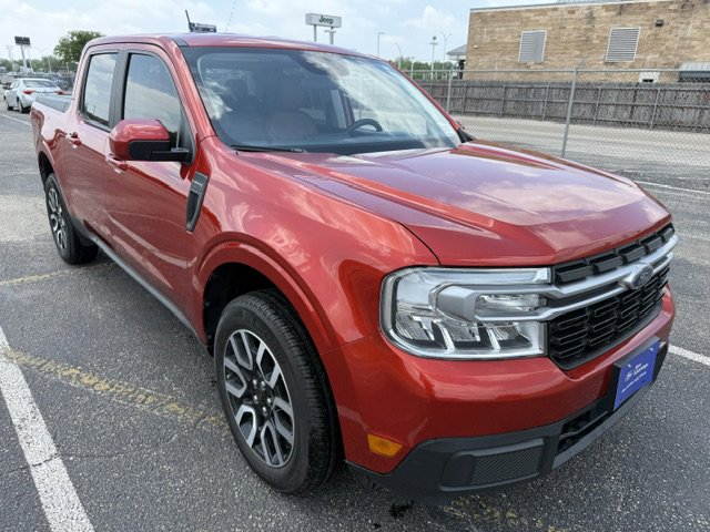 Certified 2023 Ford Maverick Lariat w/ Lariat Luxury Package FWD image 3