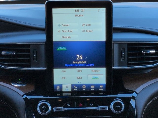 Certified 2021 Ford Explorer King Ranch w/ Premium Technology Package AWD/4WD image 18