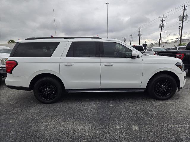 Certified 2023 Ford Expedition Max XLT RWD image 5