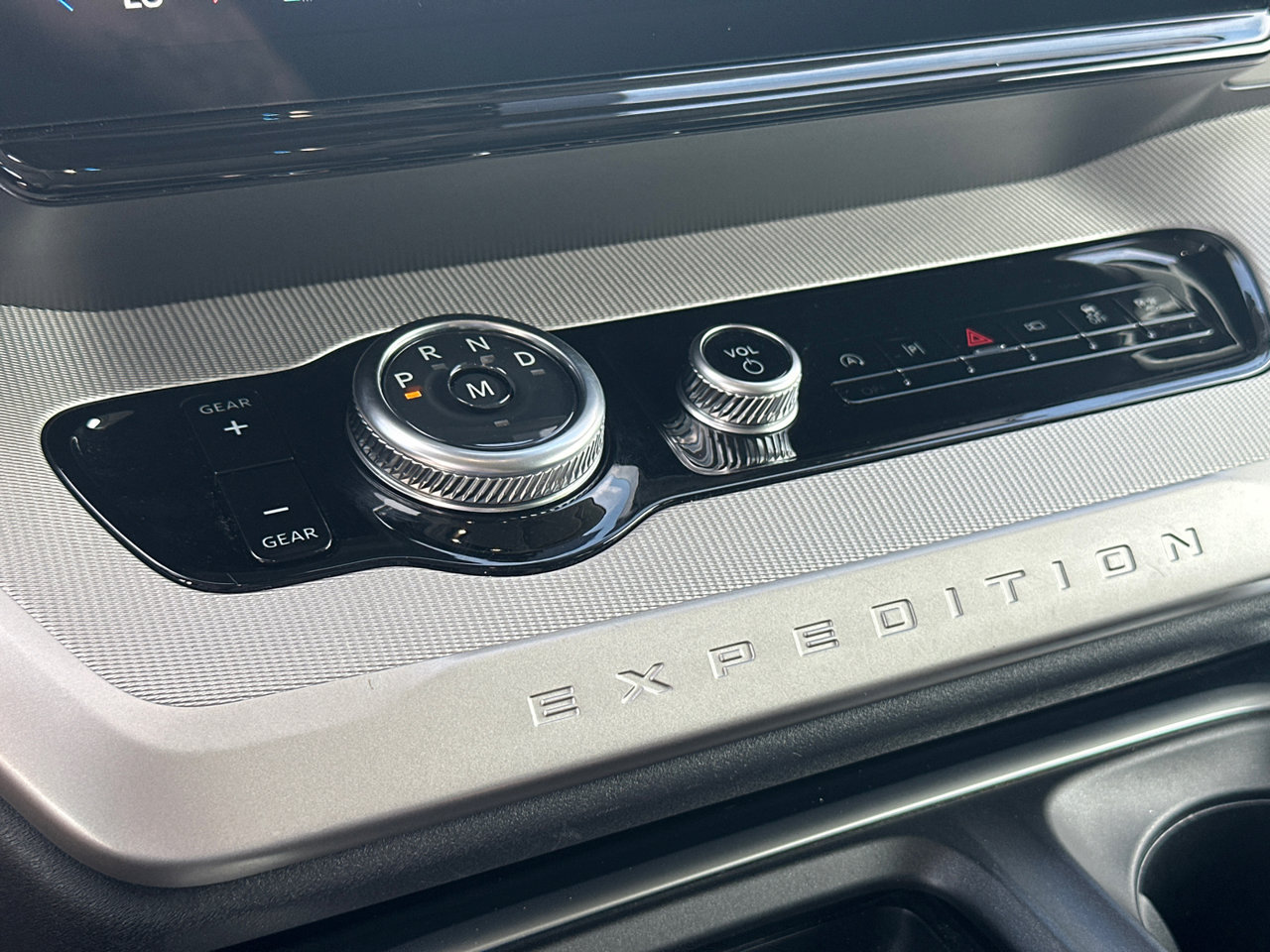 Certified 2025 Ford Expedition Max Active RWD image 33
