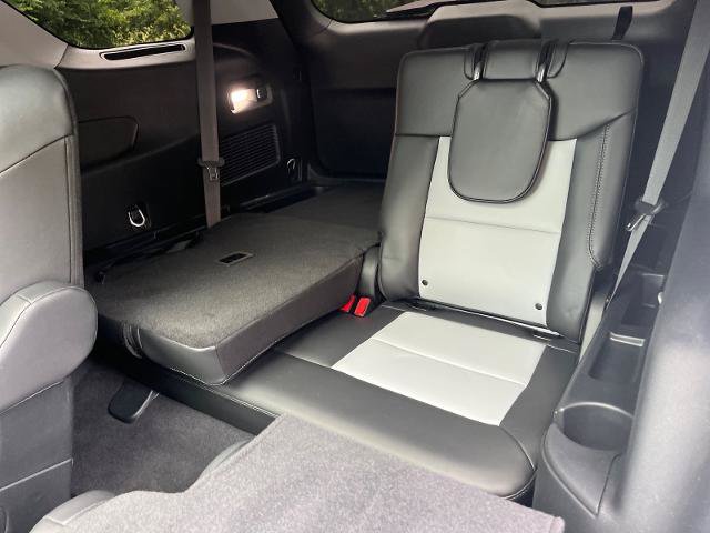 Certified 2023 Ford Explorer XLT w/ Equipment Group 202A RWD image 19