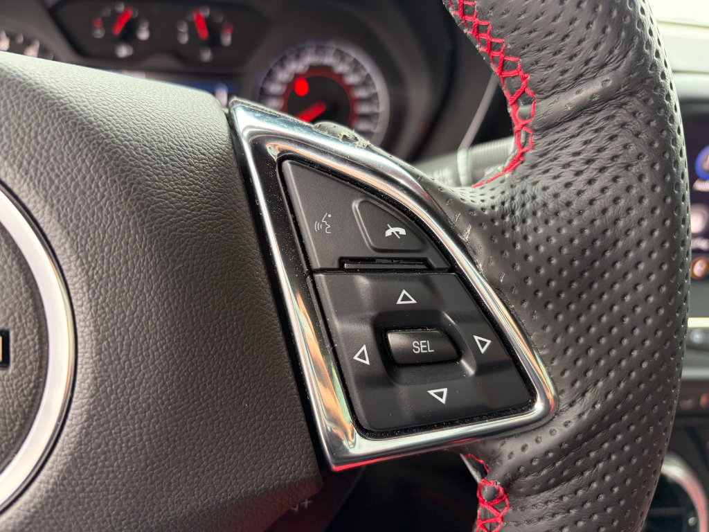 Used 2023 Chevrolet Camaro LT RWD image 26