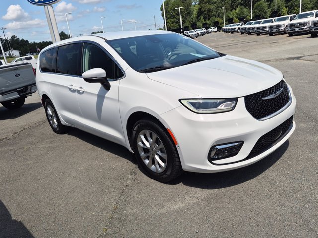 Used 2023 Chrysler Pacifica Touring-L