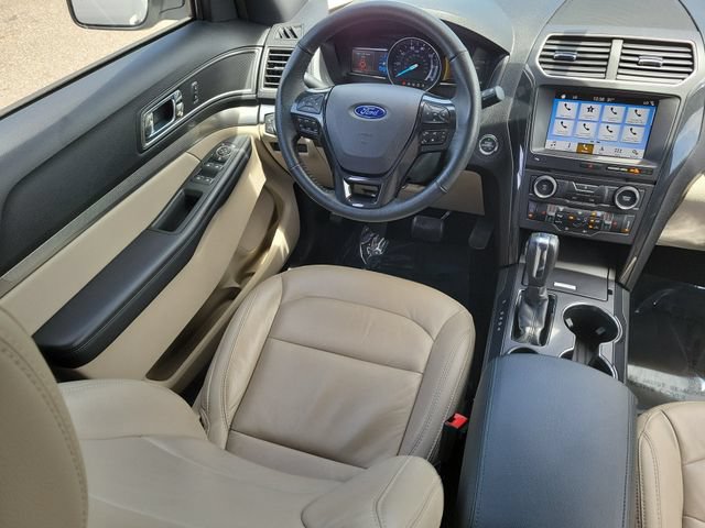 Certified 2018 Ford Explorer XLT w/ Equipment Group 202A FWD image 14
