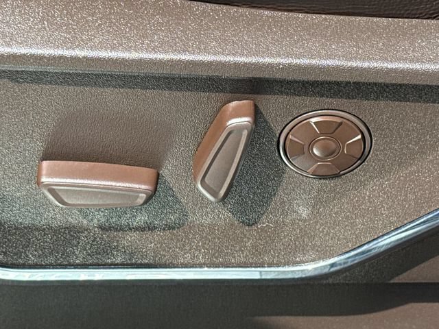Certified 2024 Ford F250 King Ranch w/ FX4 Off-Road Package AWD/4WD image 23