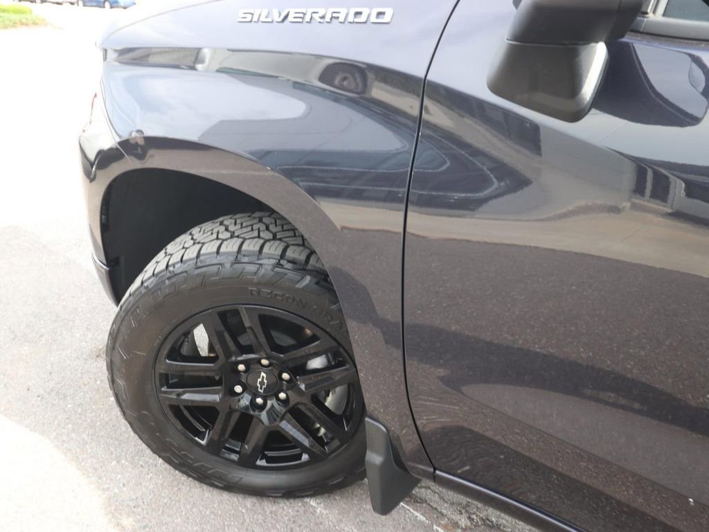 Used 2022 Chevrolet Silverado 1500 RST image 9