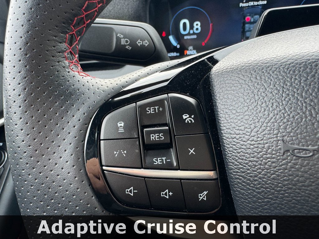 Certified 2025 Ford Explorer ST-Line w/ ST-Line Street Pack image 30