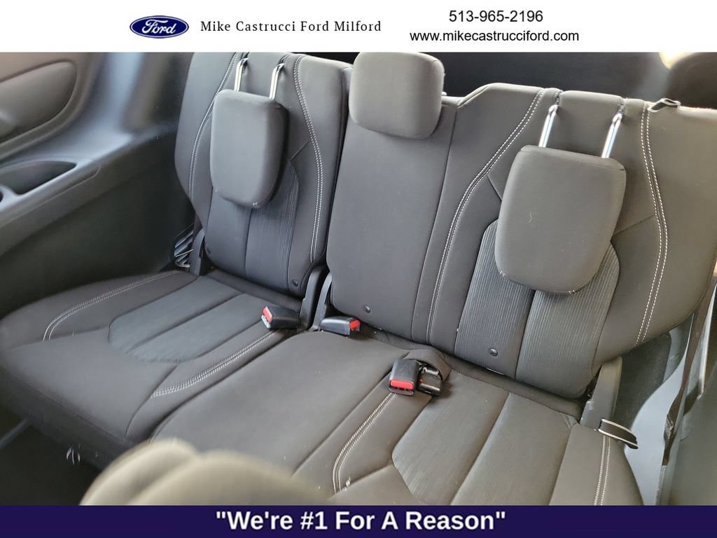 Used 2021 Chrysler Pacifica Touring w/ S Appearance Package FWD image 28