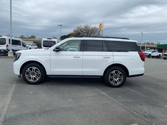 Certified 2025 Ford Expedition Active AWD/4WD image 2