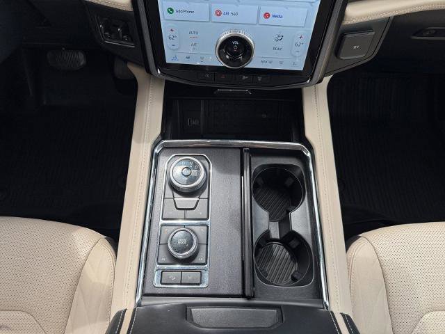Certified 2023 Ford Expedition Platinum AWD/4WD image 11