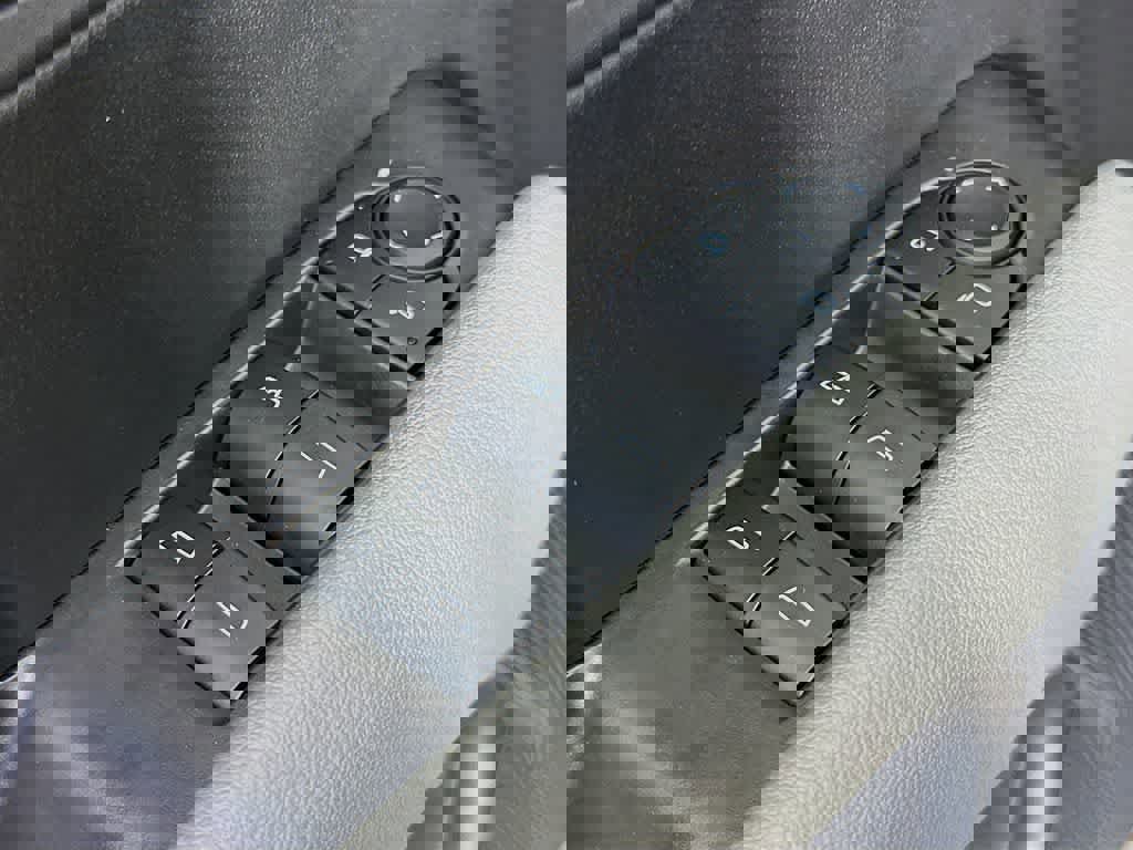 Used 2024 Chevrolet Colorado ZR2 w/ Safety Package image 29