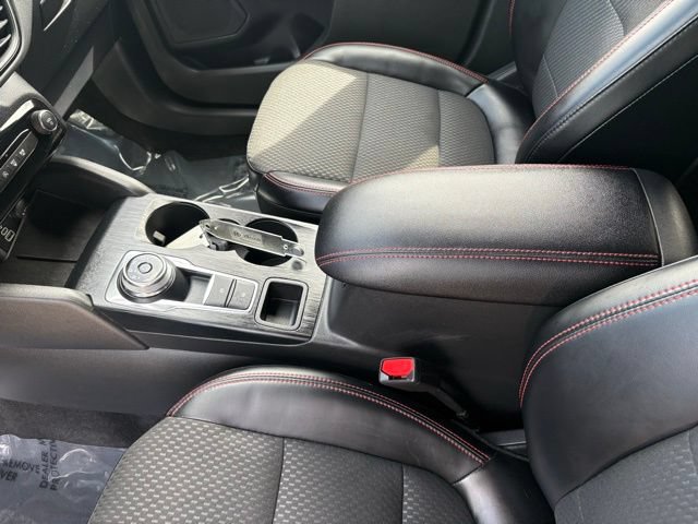 Certified 2024 Ford Escape ST-Line w/ Tech Pack #1 AWD/4WD image 17