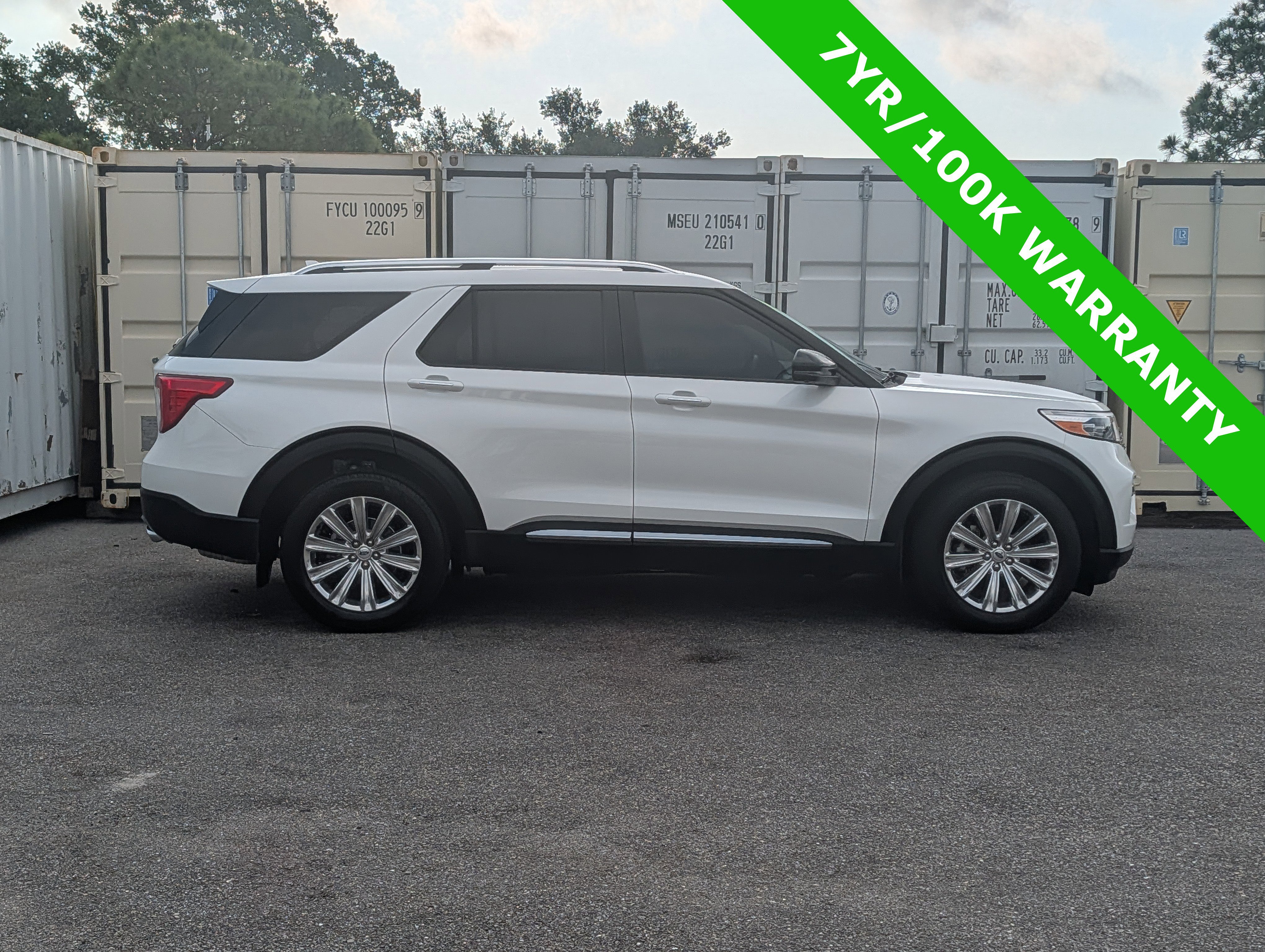 Certified 2022 Ford Explorer Limited w/ Equipment Group 301A AWD/4WD image 3