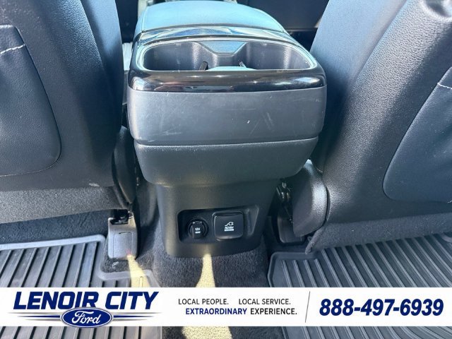 Used 2022 Kia Telluride SX w/ SX Prestige Package AWD/4WD image 14