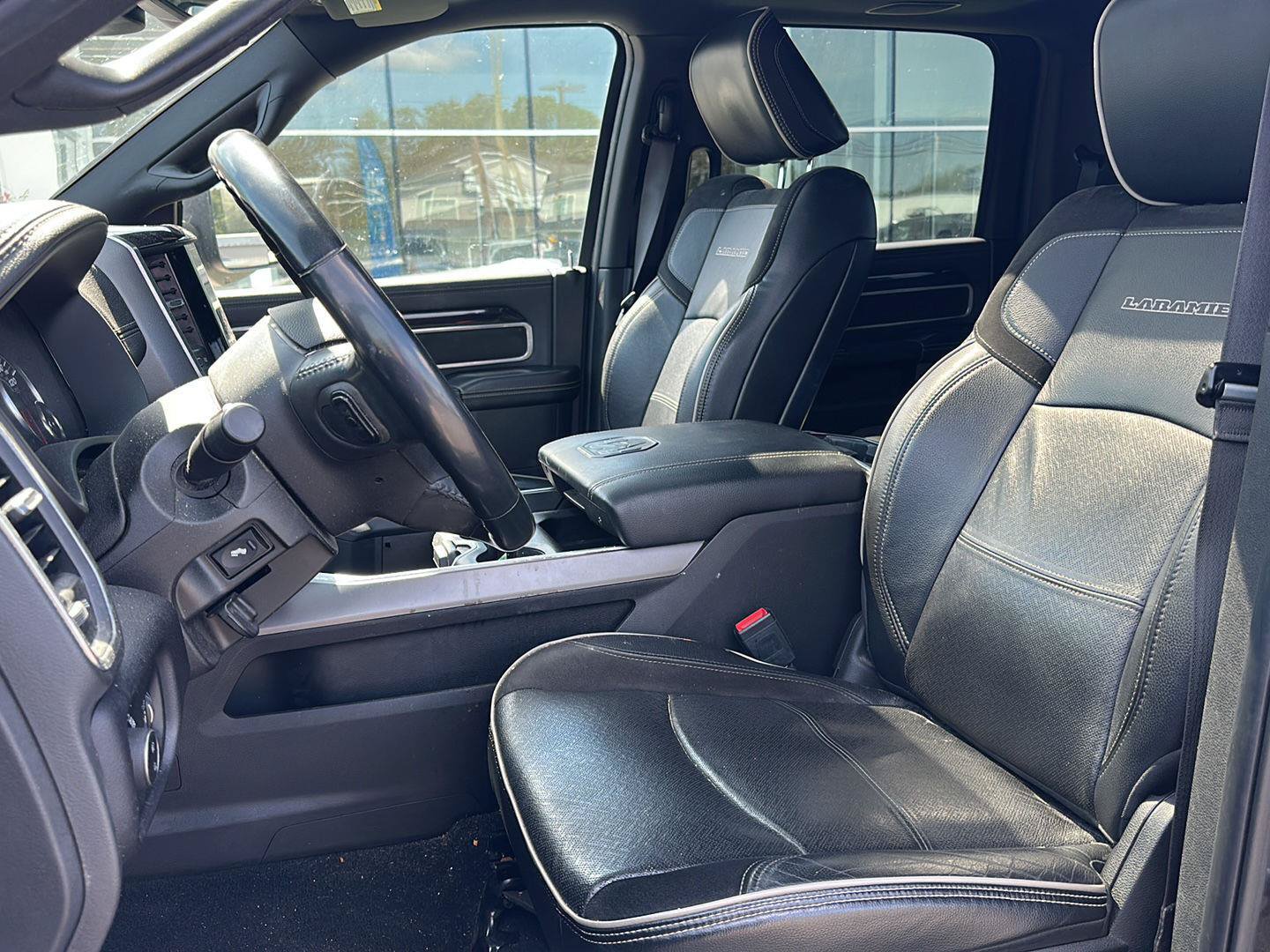 Used 2022 RAM 2500 Laramie AWD/4WD image 9