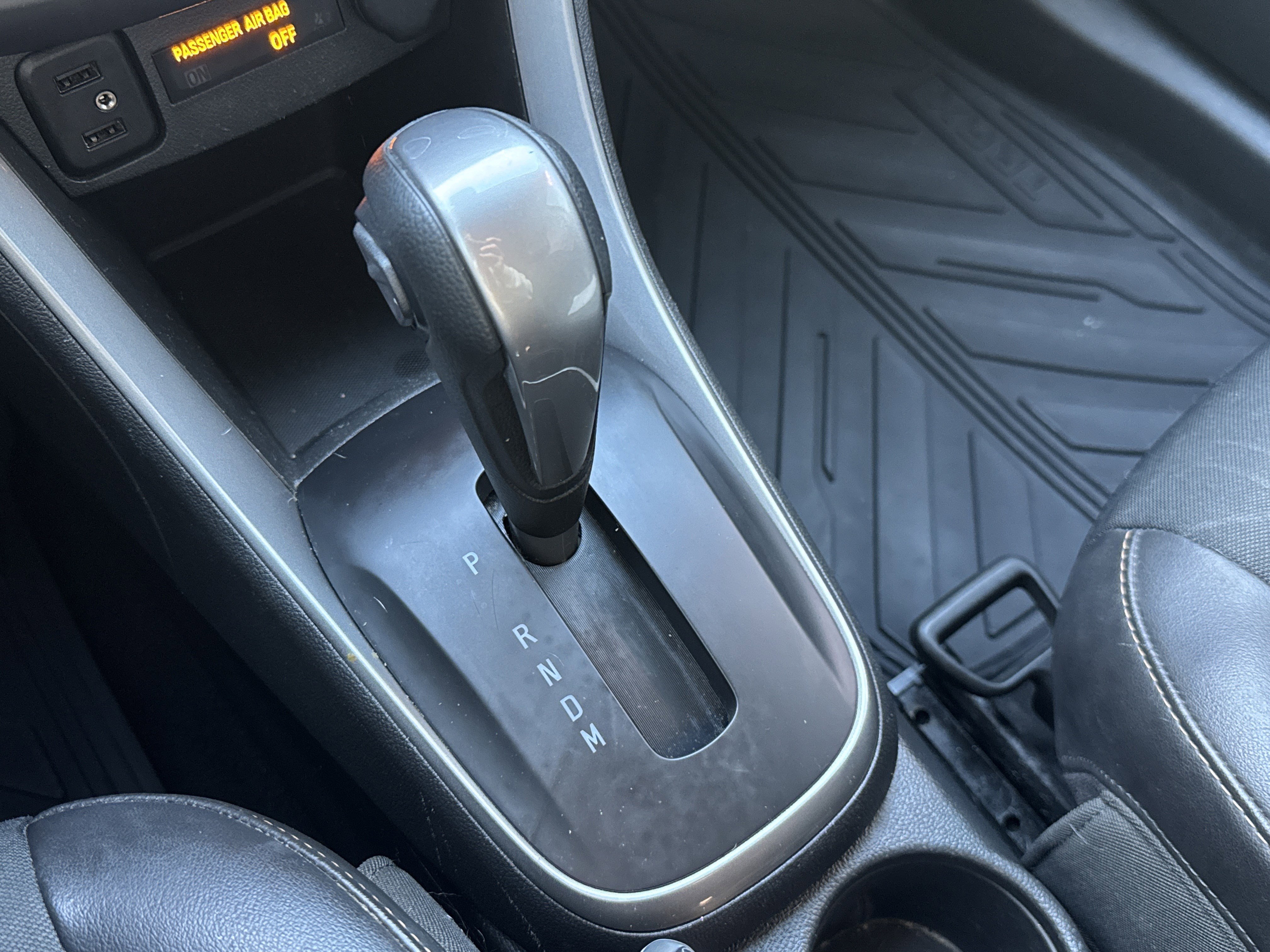 Used 2022 Chevrolet Trax LT w/ LT Convenience Package image 24