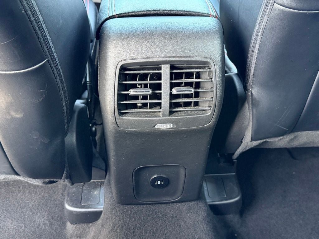 Certified 2025 Ford Escape ST-Line FWD image 17